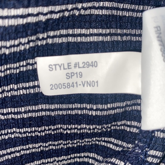 Texture & Thread Madewell Stripe Peasant Visit Top Deep Navy Ellis Stripe- Sz M - Picture 10 of 10